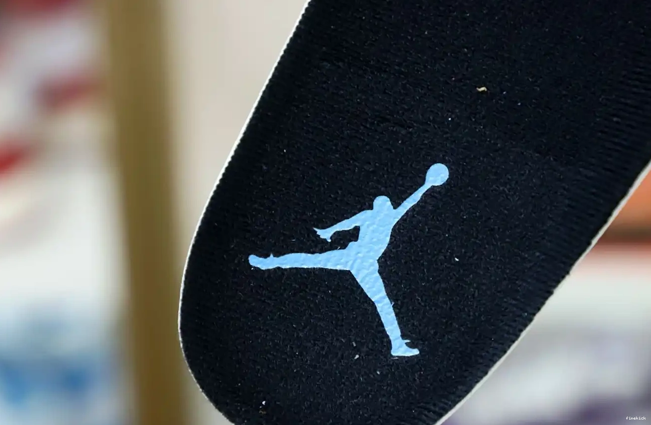 JORDAN UNIVERSITY 4 BLUE AIR 0510